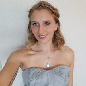 Meet your Posher, Kim